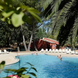 Odalys Le Village Camarguais Les Gardians Hotel apartamentowy